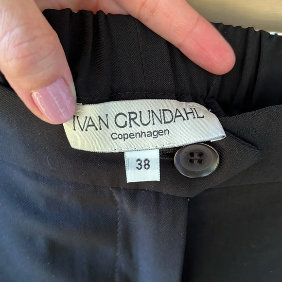 Ivan Grundahl sz M Black Trousers Highrise Wide Leg Minimalist Contemporary - Picture 3 of 9